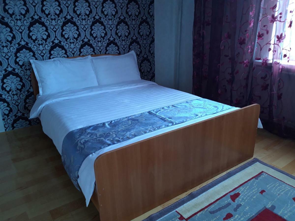 Bulbul Jamak Travel Hostel Olgii Exterior photo